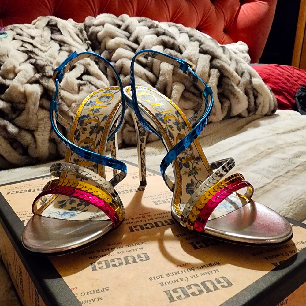 NIB Gucci Haines 105mm Sequin Sandal Heels 37 - Picture 2 of 16